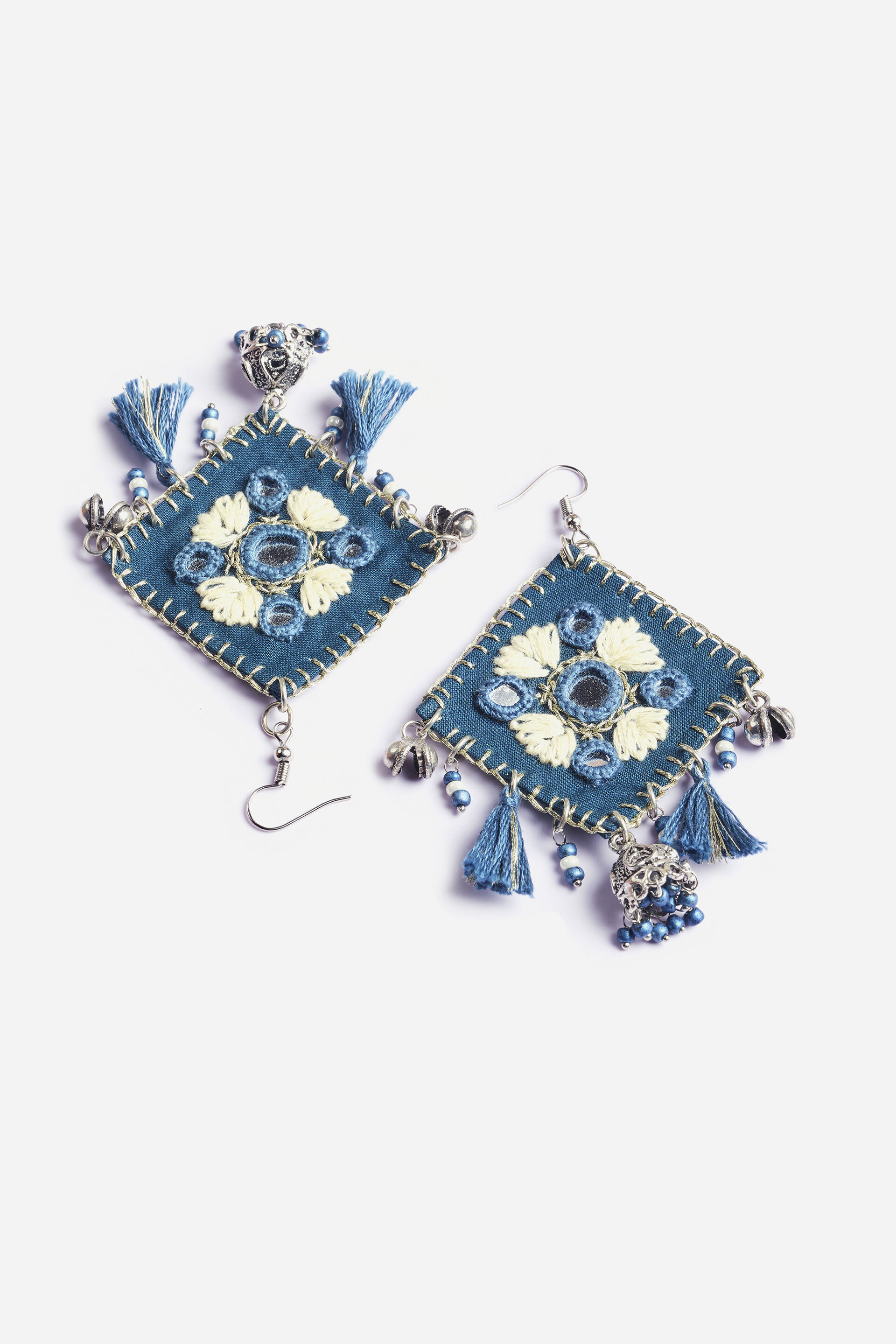 Festive Fixing Earrings, , image 3